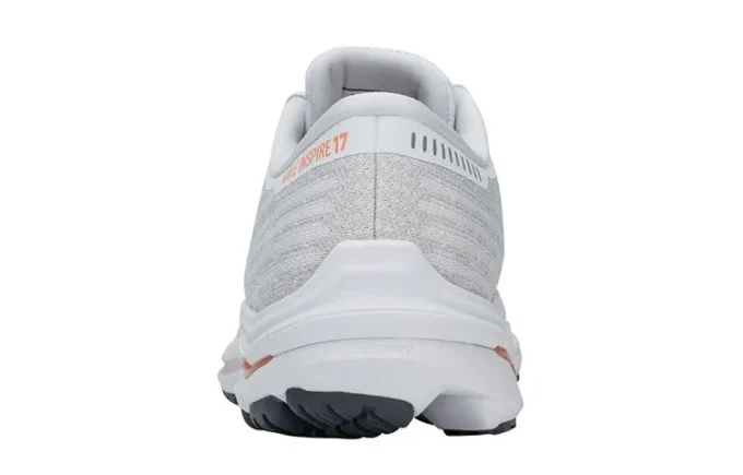 Mizuno Wave Inspire 17 Waveknit &laquo;White Papaya&raquo;
