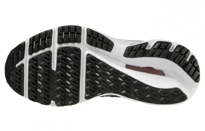 Mizuno Wave Inspire 18 &laquo;Black White&raquo;