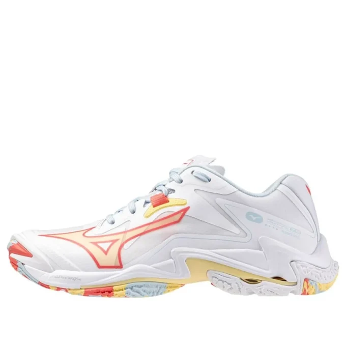 Mizuno Wave Lightning Z8 &laquo;White Calypso Coral&raquo;