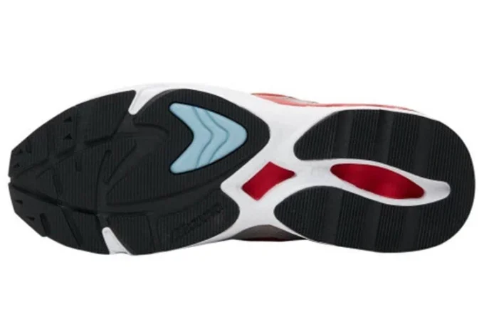 Mizuno X Highsnobiety Wave Rider 1 &laquo;Phoenix&raquo;