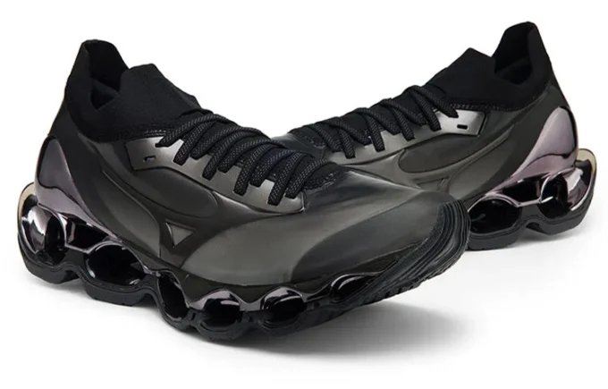 Mizuno x Sorayama Wave Prophecy &laquo;Black&raquo;