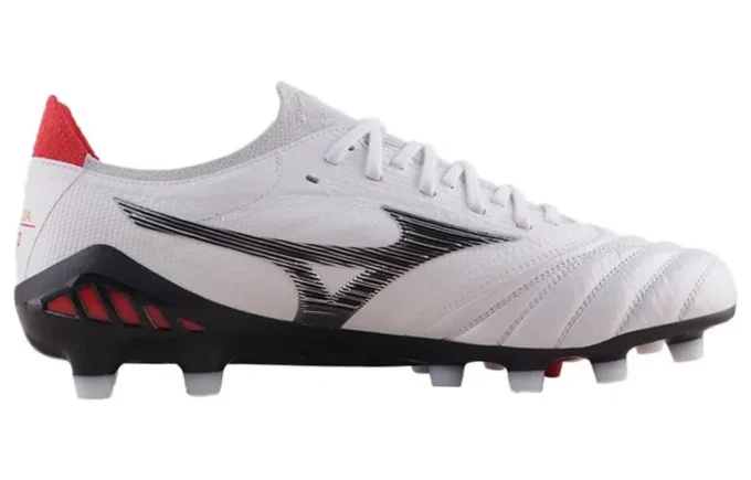 Morelia Neo III Made in Japan FG &laquo;White Black Red&raquo;