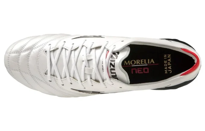 Morelia Neo IV AG &laquo;White Black&raquo;