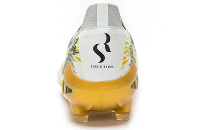 Sergio Ramos x Morelia Neo 3 Beta SR4 Elite &laquo;Lion and Wolves&raquo;