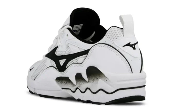 Wave Rider 1 &laquo;White Black&raquo;