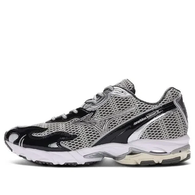 Wave Rider 10 &laquo;Flame Wave One Block Down Onyx&raquo;