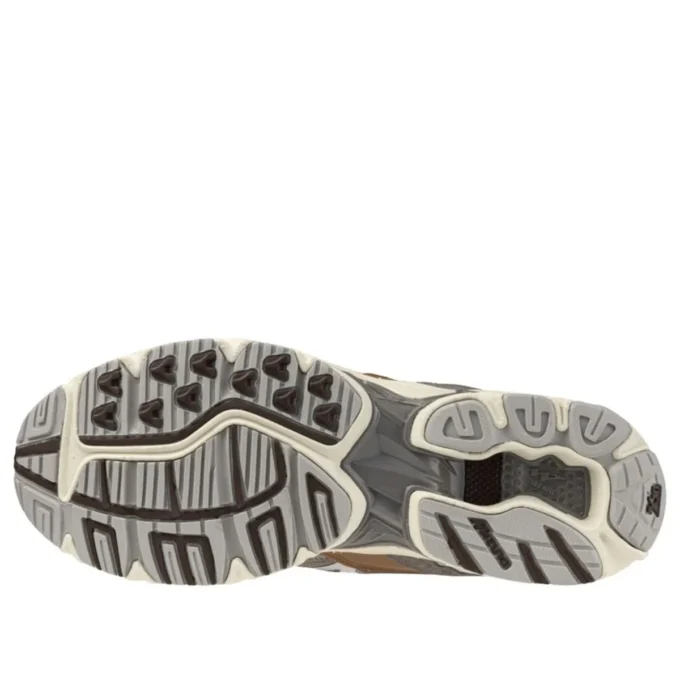 Wave Rider 10 &laquo;Fossil White Thrush&raquo;