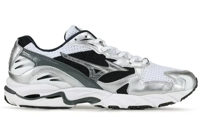 Wave Rider 10 &laquo;White Black Silver&raquo;